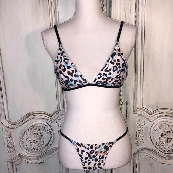 ZAFUL NWOT Animal Print String Bikini in Blues, Pinks, and Black Size 4 - Picture 1 of 8